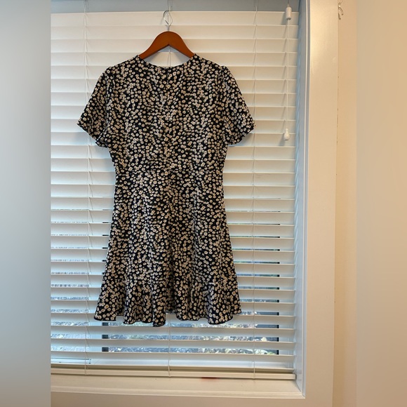 SHEIN Sunflower Dress - Picture 5 of 7